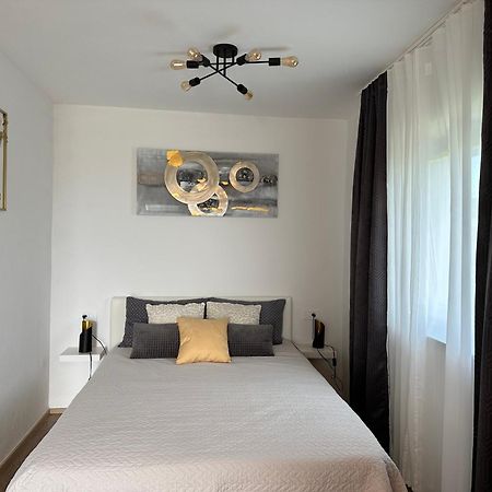 Apartmaji Meli Pu Izola Esterno foto
