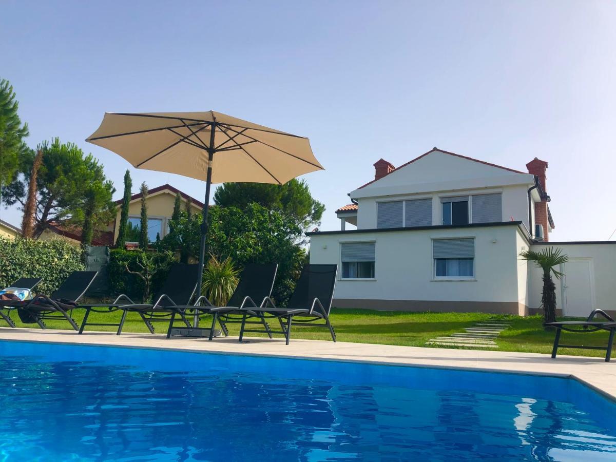 Apartmaji Meli Pu Izola Esterno foto