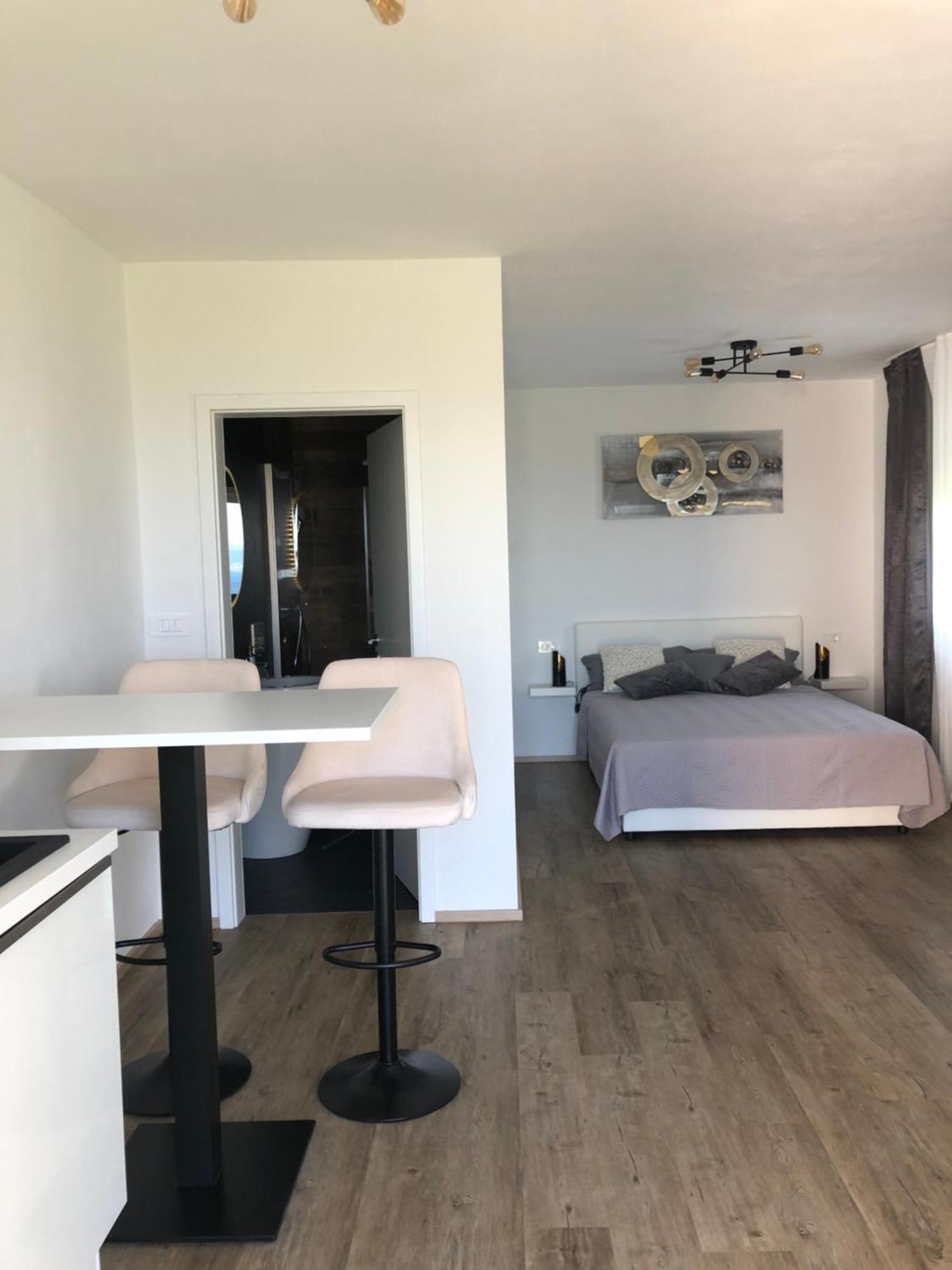 Apartmaji Meli Pu Izola Esterno foto