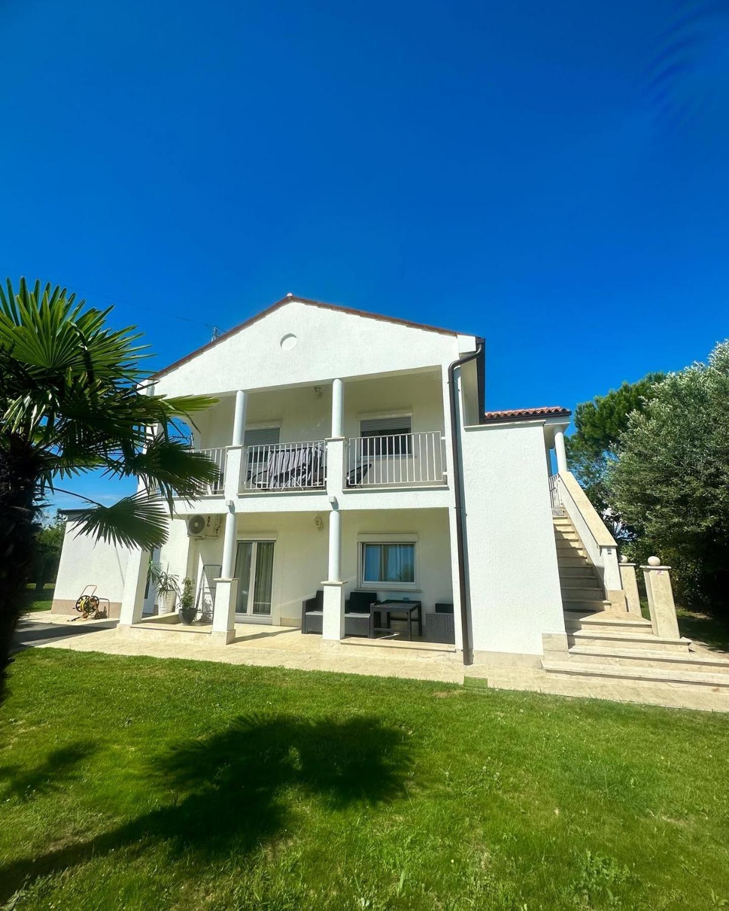 Apartmaji Meli Pu Izola Esterno foto
