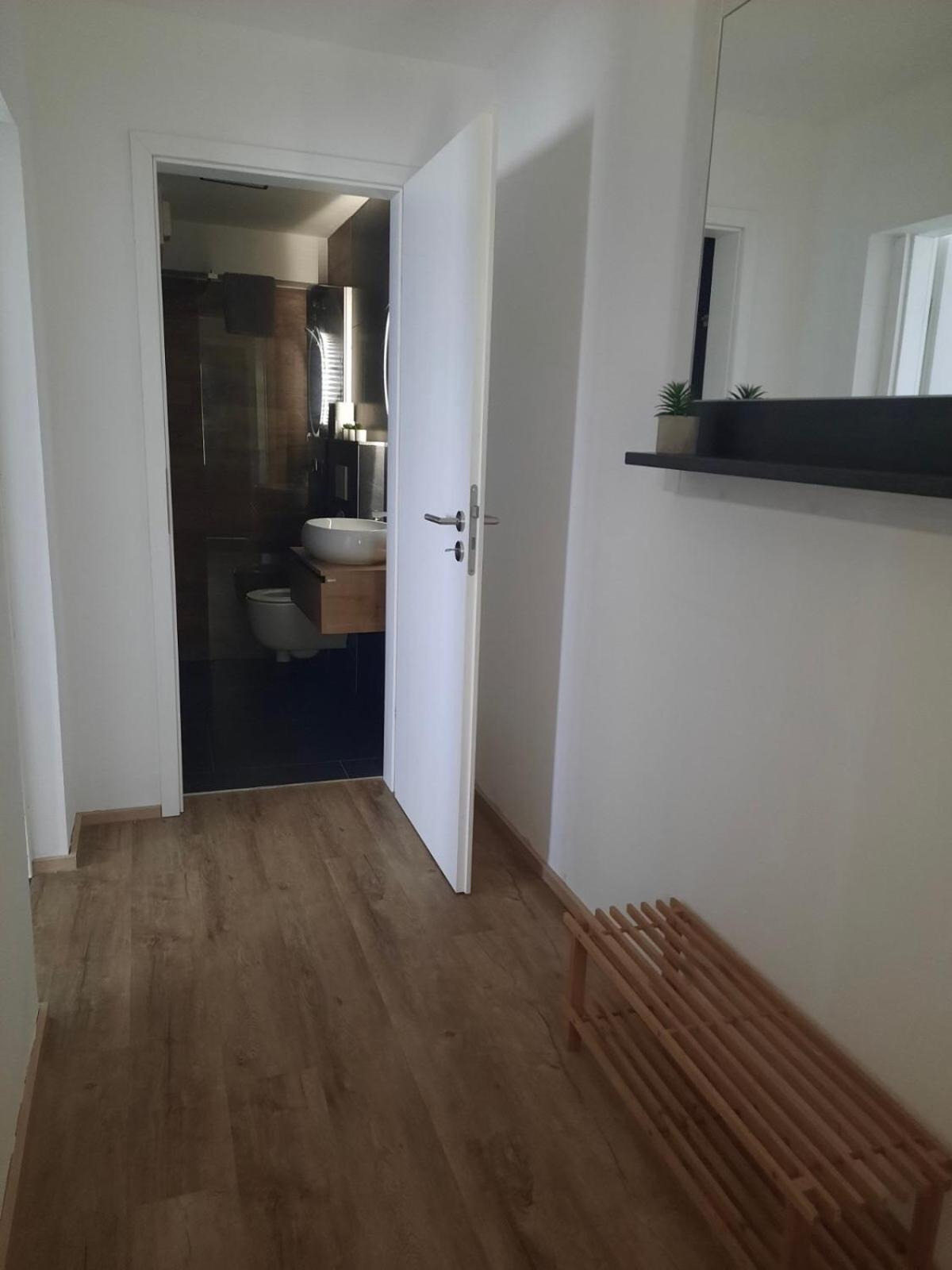 Apartmaji Meli Pu Izola Esterno foto